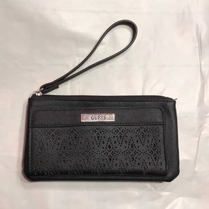 Guess Smartphone Wristlet